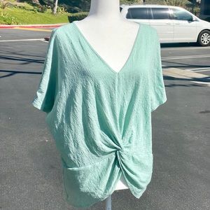 Twist front v-neck fun beach 🏖 top